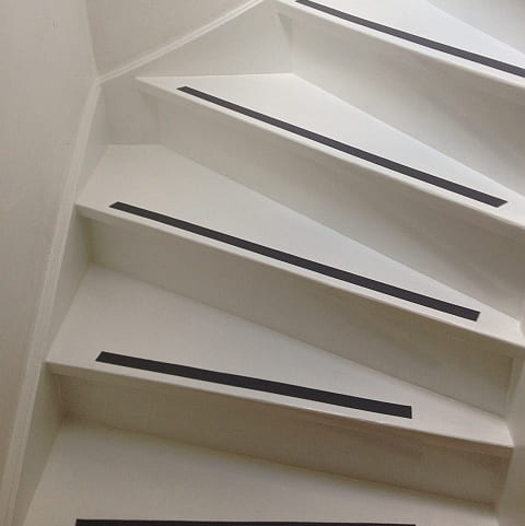 Beste Slippery stair treads? Non-slip adhesive tape is the best solution! FZ-51
